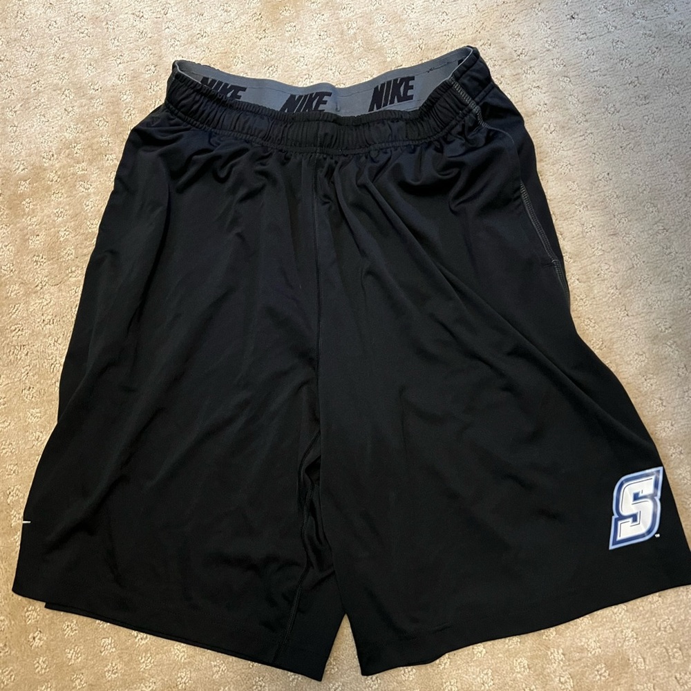 Black Nike shorts